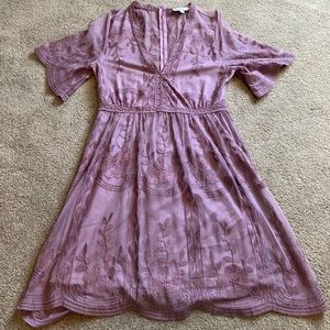 Embroidered lace dress NWOT